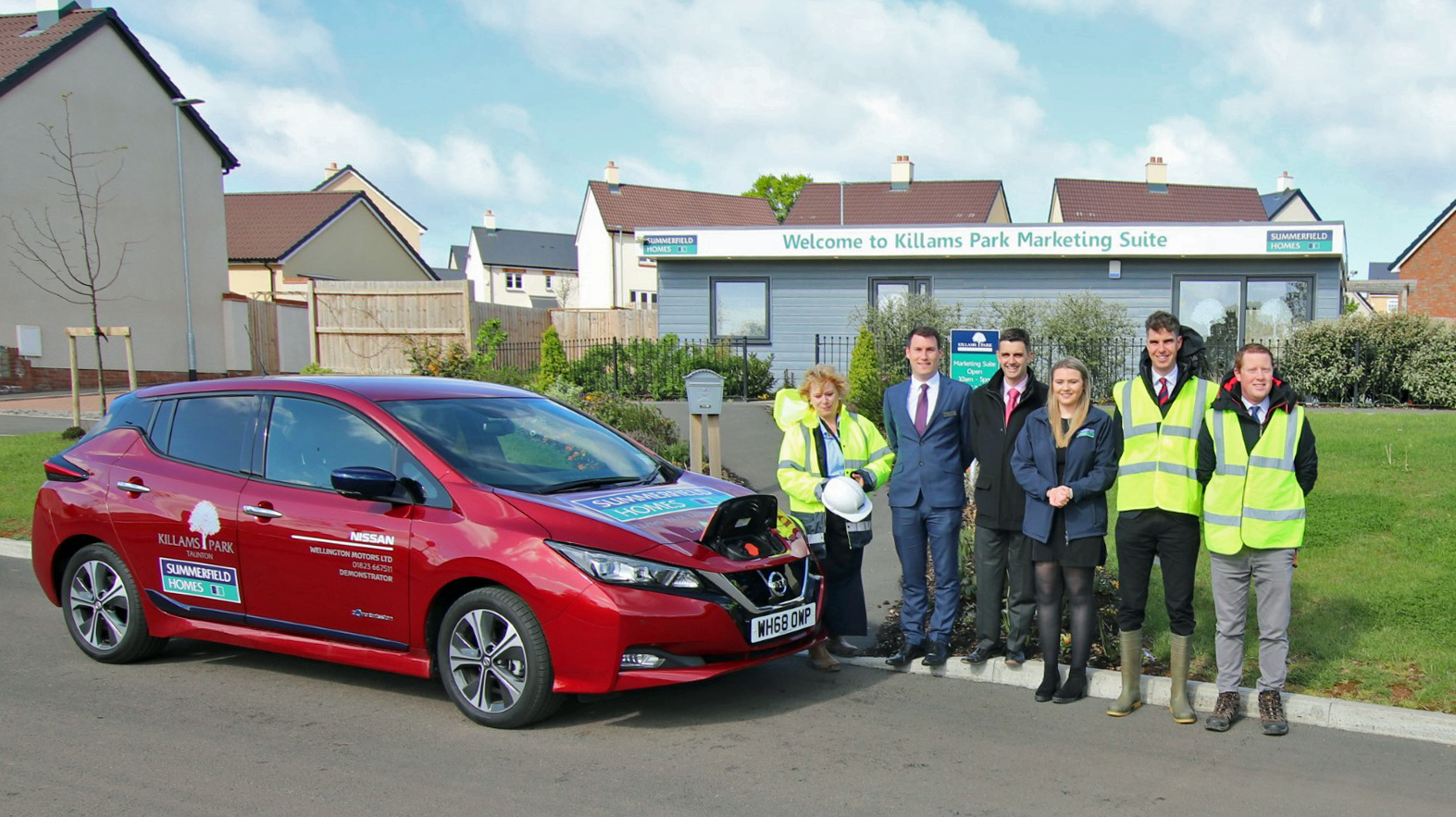 Nissan Leaf at Killams Park, Taunton